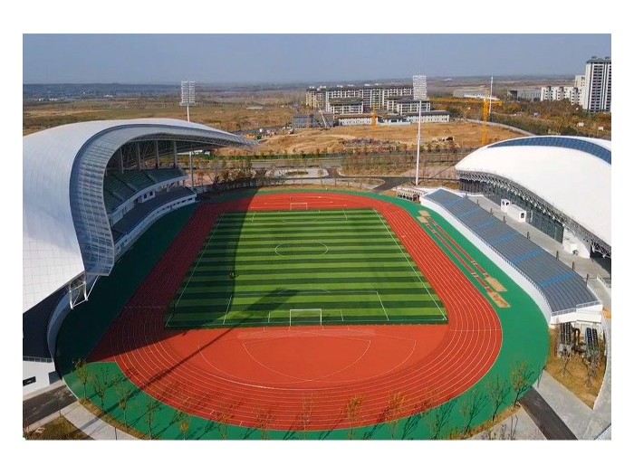 北京學(xué)校操場(chǎng)