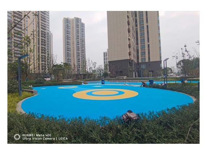 國(guó)際輪滑中心500平方15mm彩EPDM塑膠跑道順利完工！