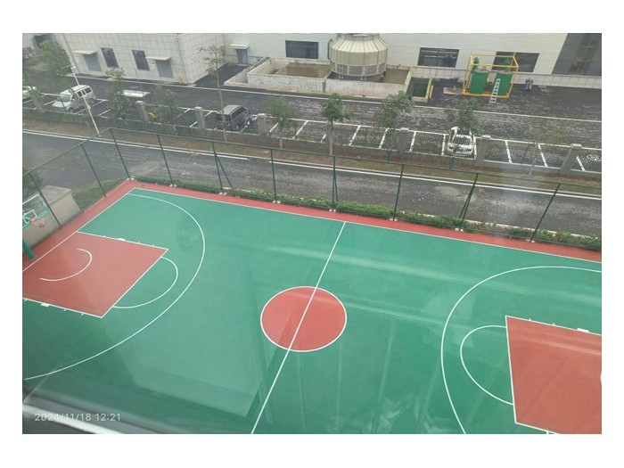 重慶銅梁標(biāo)準(zhǔn)EPDM塑膠球場(chǎng)順利完工！