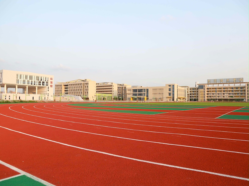 新國(guó)標(biāo)透氣型塑膠跑道材料