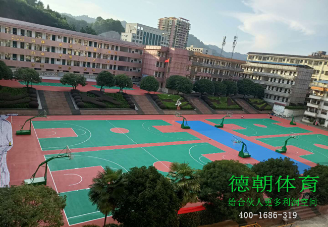 新國(guó)標(biāo)硅PU球場(chǎng)材料