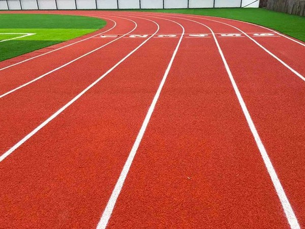 福建做學校透氣型塑膠跑道