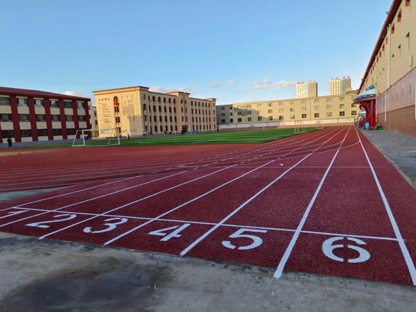 西藏學(xué)校塑膠跑道