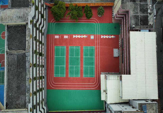 廣東肇慶德慶縣第三小學(xué)1700平方4mm彈性丙烯酸球場