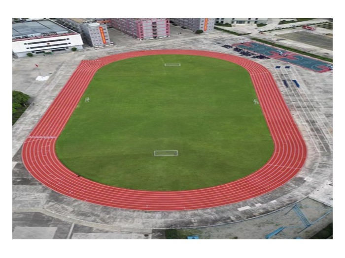 自結(jié)紋塑膠跑道