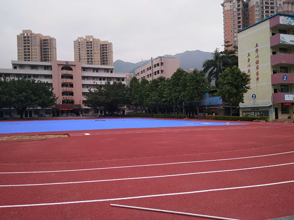 德朝塑膠跑道接口