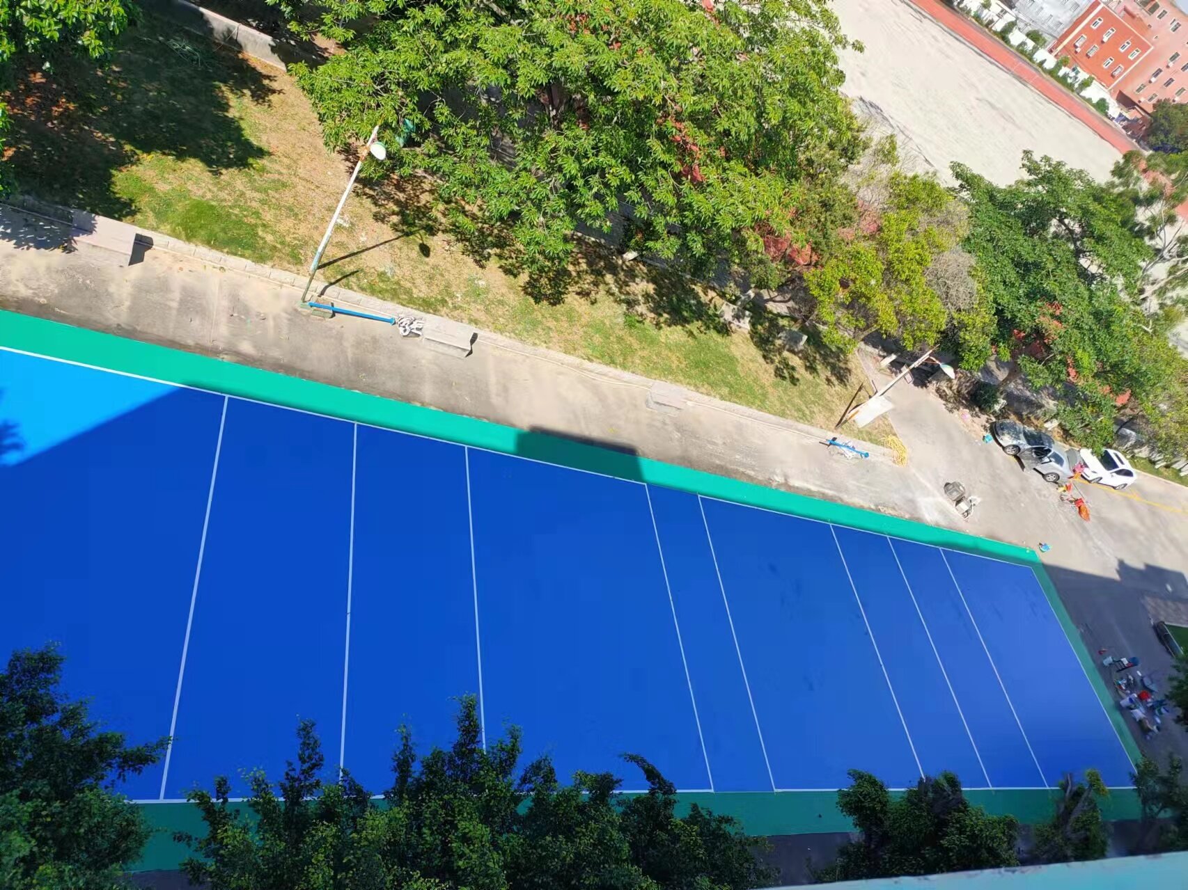 青?；@球場(chǎng)地面材料