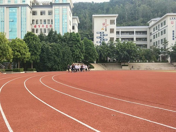 透氣型塑膠跑道材料