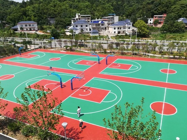 新國標硅PU球場材料