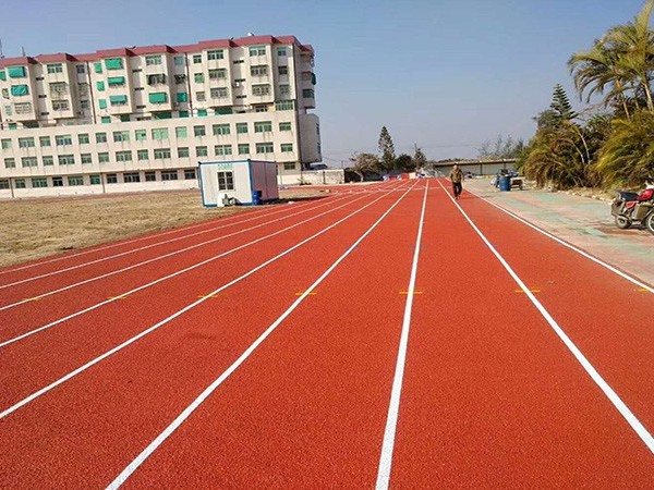 新國(guó)標(biāo)塑膠跑道