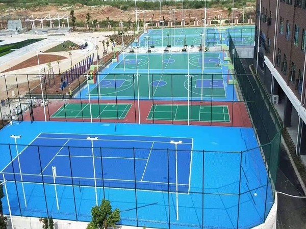 硬地丙烯酸球場(chǎng)鋪設(shè)